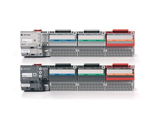 两个机架的正视图（Allen-Bradley® FLEX 5000™ I/O 模块位于纯白色背景中）。每个机架包括 FLEX 5000™ EtherNet/IP 适配器、两个标准模块和一个安全模块。顶部机架中的适配器和模块是用于非极端环境的非 XT 类型。底部机架中的适配器和模块是 XT 类型，带有敷形涂覆，可用于极端环境